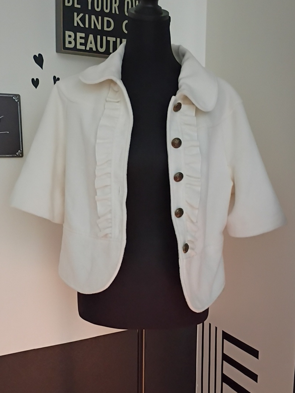Women’s Cream Short Sleeve Ruffle-Trim Crop Jacket